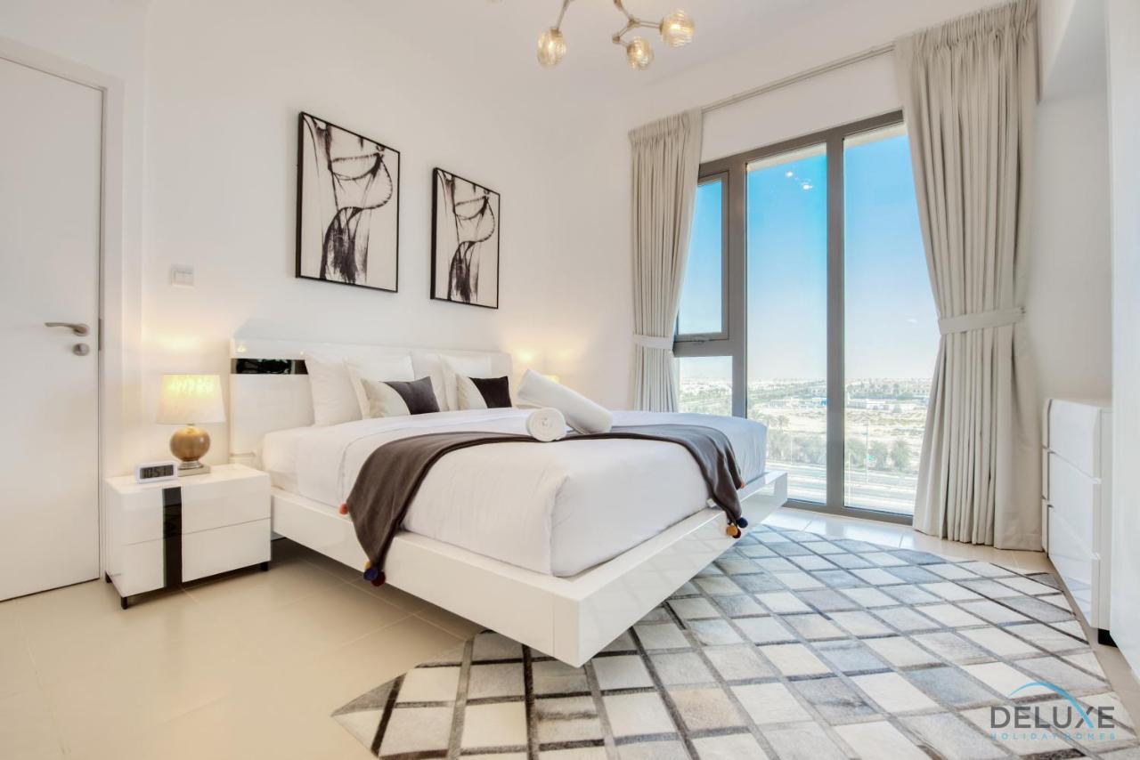 Fancy 2Br At Hayat Boulevard 2A Town Square By Deluxe Holiday Home Dubai Bagian luar foto